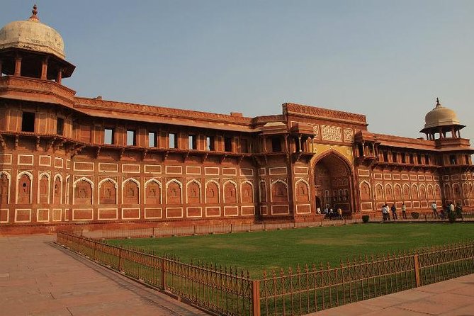 1-Day Trip to The Taj Mahal and Agra from Delhi - Delhi to Agra by private car: comfort and control start at 7am