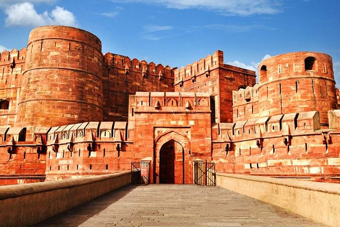 2-Day Golden Triangle Tour to The Taj Mahal, Agra and Jaipur from Delhi by Car - Taj Mahal (with golf cart access): what you’ll actually do