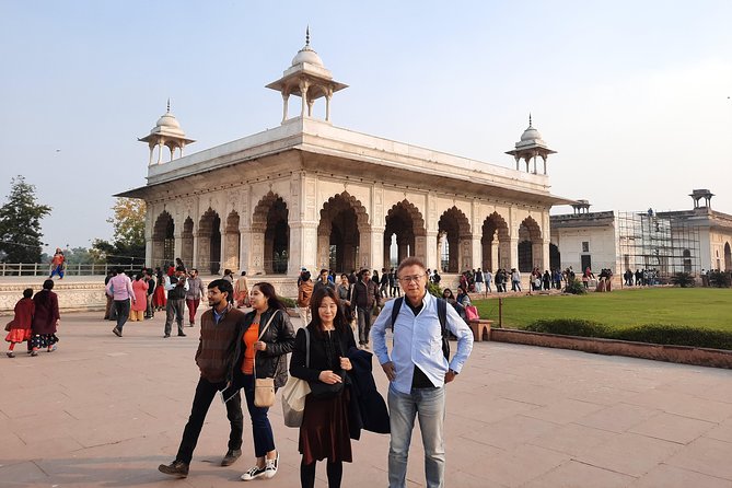 3-Hour Old Delhi Heritage Walking tour with Rickshaw ride - Chandni Chowk to Gurudwara Sis Ganj: two kinds of “community Delhi”