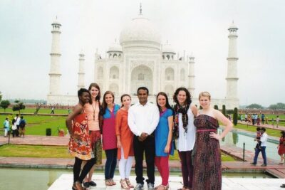 4-Days Private Golden Triangle Delhi, Agra & Jaipur Tour - All Inclusive - Day 1 in Old Delhi: Jama Masjid, rickshaw, Raj Ghat, and Bangla Sahib
