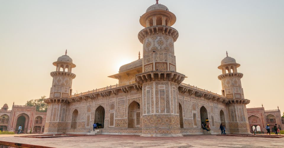 4-Days Private Golden Triangle Tour: Delhi, Agra & Jaipur - Day 2 Sunrise at the Taj Mahal and Beyond