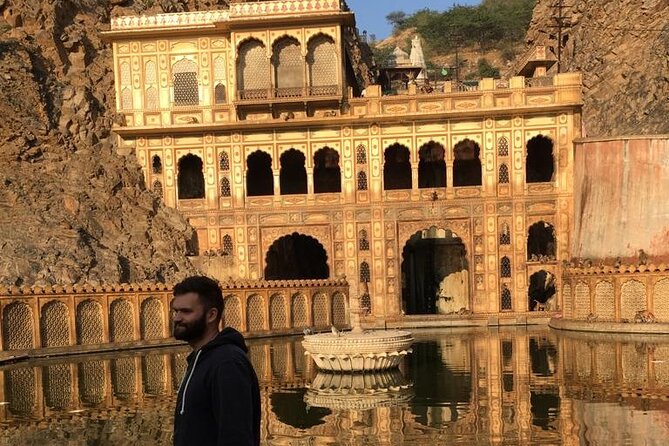 5 Nights 6 Days Private Golden Triangle Tour - Delhi Agra Jaipur - Day 2 Delhi Highlights: Jama Masjid, Chandni Chowk, and the New Delhi Power Stops