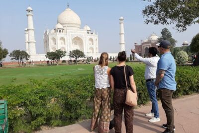 All Inclusive Taj Mahal, Fort & Baby Taj Tour from Delhi by Car - Taj Mahal with a guide and queue help: how to see more than postcards