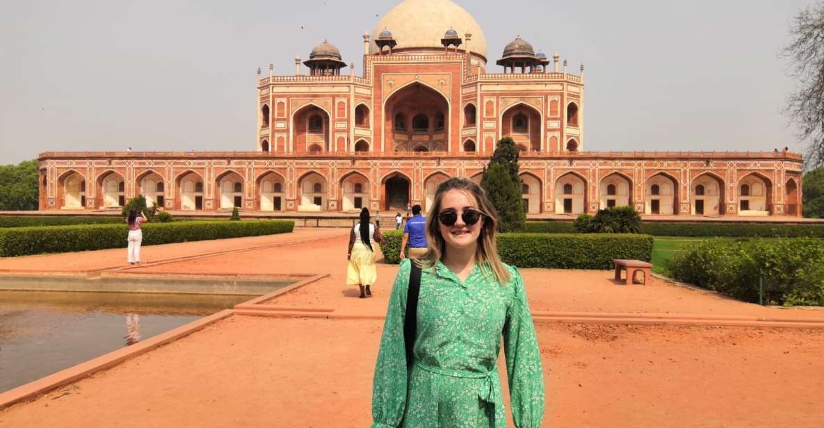 Delhi: 2-Day Delhi & Taj Mahal Tour by Car - Day 1 in Delhi: Old Delhi to New Delhi Without Losing Your Head