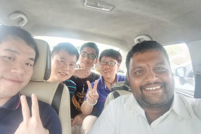Delhi Airport Transfers : Budget Sedan and SUV Cabs - Avoiding the Delhi Taxi Maze After You Land