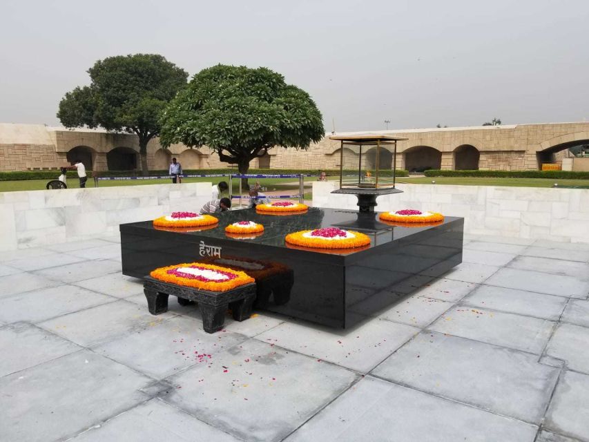 Delhi: Old and New Delhi One Day Tour - Key things that make this Delhi day trip worth it