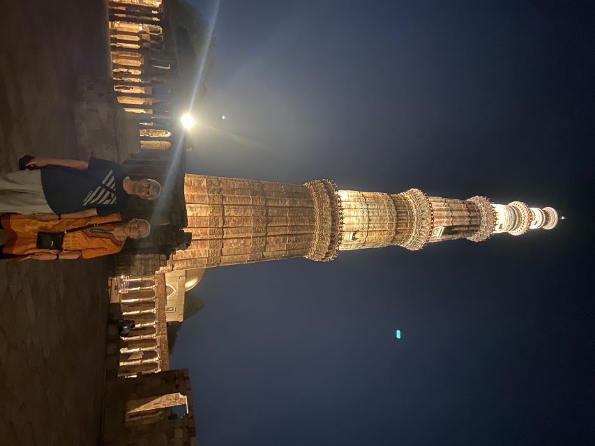Delhi: Old and New Delhi Private Full or Half-Day Tour - Jama Masjid and Chandni Chowk: the sensory core of Old Delhi