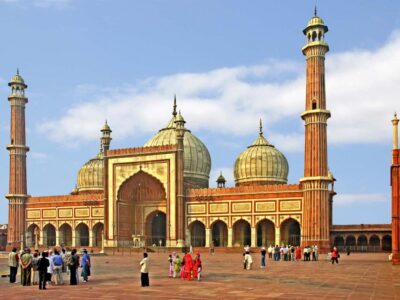 Delhi: Old Delhi City Tour with Tuk-Tuk Ride & Street Food - Pickup, drop-off, and why the timing matters in Delhi
