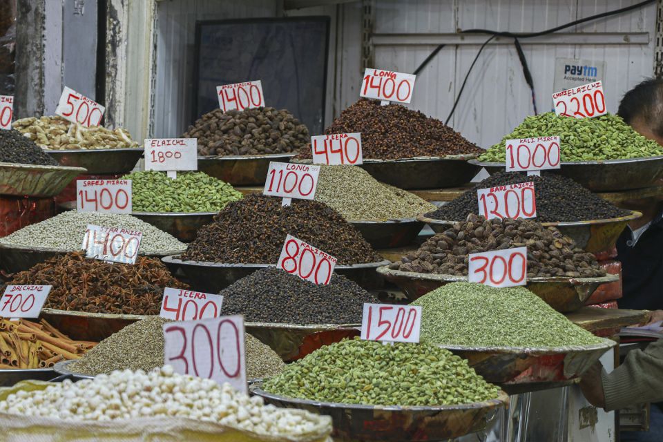 Delhi: Old Delhi Street Food Tour with Rickshaw Ride - Key things to know before you go