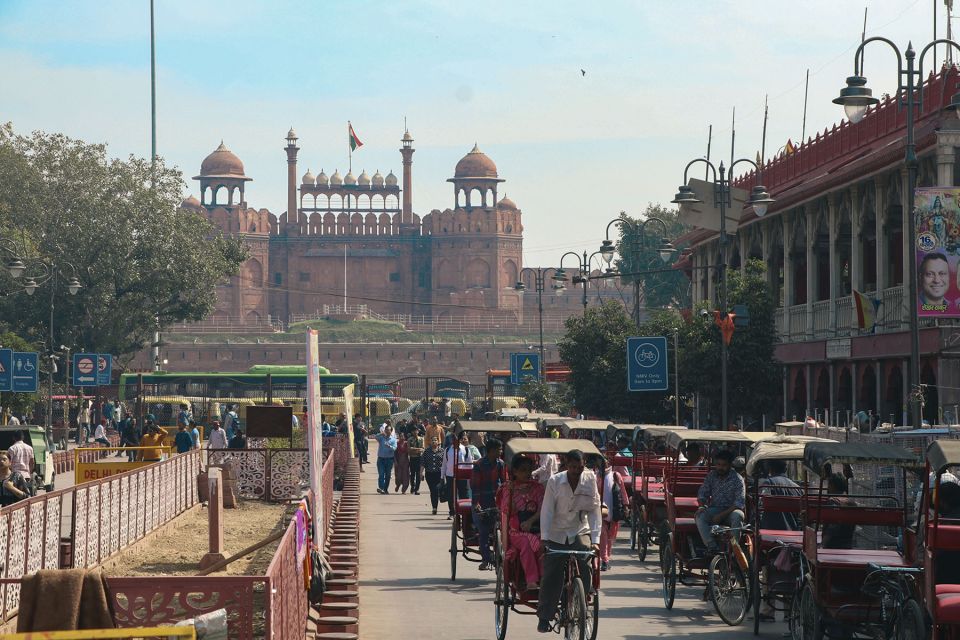 Delhi: Old Delhi Street Food Tour with Rickshaw Ride - Chandni Chowk: spice-market energy and your first wave of tastings
