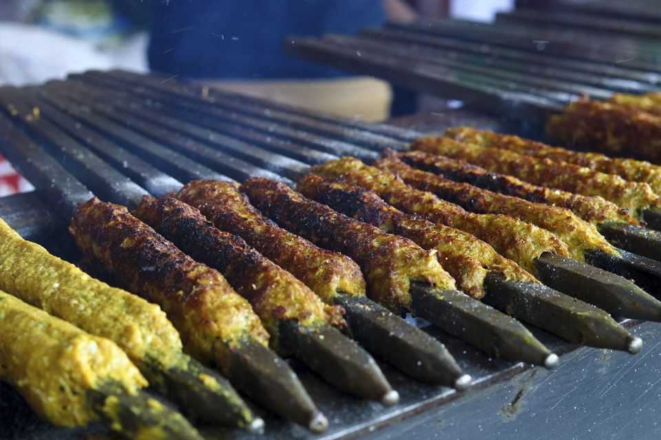 Delhi: Old Delhi Street Food Tour with Rickshaw Ride - The rickshaw rides: quick views, real rhythm, less walking fatigue
