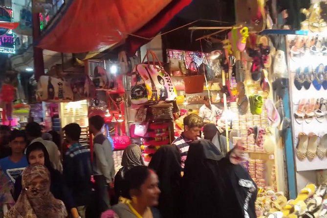 Delhi: Private Half-Day Guided Shopping Tour with Transfer - Chandni Chowk: the wholesale market lesson you can shop