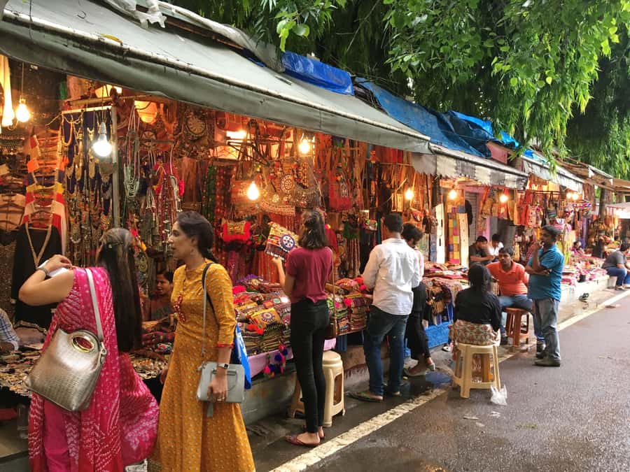 Delhi: Private Half-Day Shopping Tour with Transfer - Who should book this tour, and who should skip it