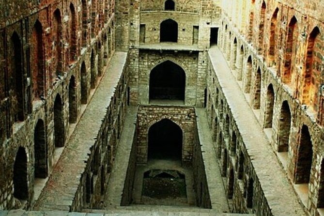 Delhi: Private Half-Day Tour of New Delhi & Old Delhi - Agrasen Ki Baoli: a stepwell you can feel with your eyes