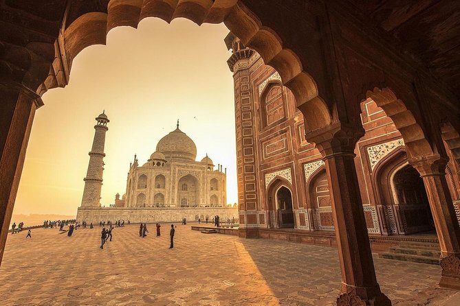 Delhi to Agra Taj Mahal Private Day Trip by Superfast Train - Delhi to Agra by superfast train: where the time savings really come from