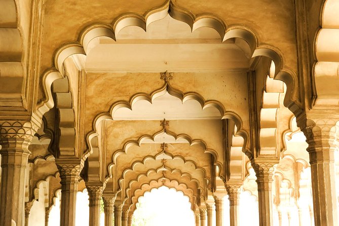 Delhi to Agra Taj Mahal Private Day Trip by Superfast Train - Lunch plus train meals: you won’t spend your day hunting for food