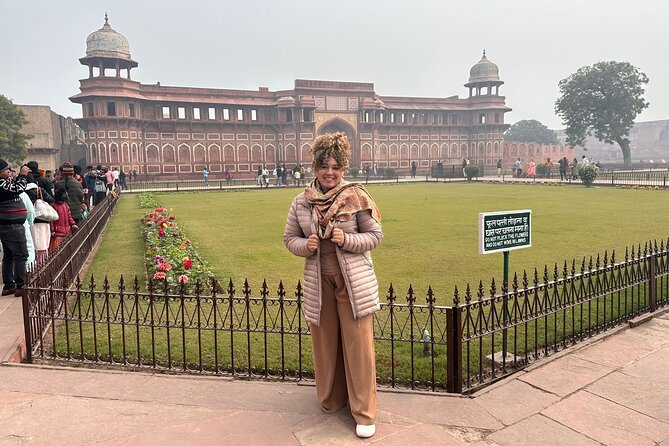 Four-Day Luxury Golden Triangle Tour to Agra & Jaipur From Delhi - Jaipur’s Day 3: Amber Fort, Jal Mahal exterior photos, City Palace, Jantar Mantar, Hawa Mahal