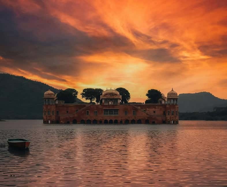 From Delhi: All-Inclusive Same-Day Jaipur Tour By Car Tour - Amber Fort: Big-Views Fortified by a Guided Route