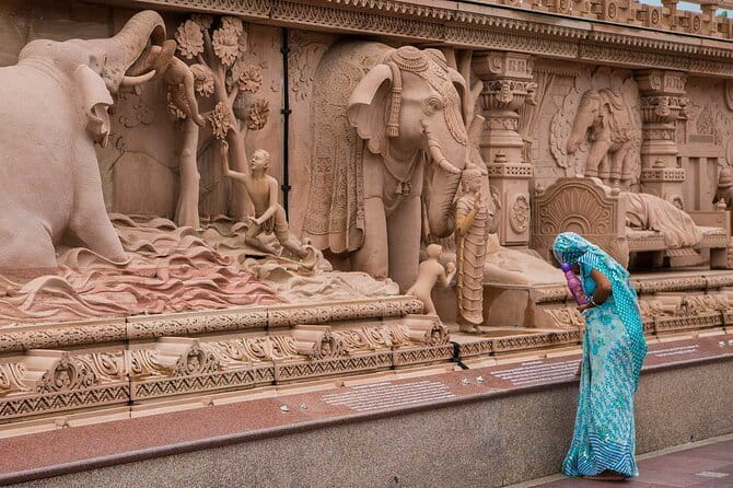 From Delhi: Overnight Taj Mahal & Agra City Tour by Car - Day two: Taj Mahal at sunrise, then Fatehpur Sikri’s red-stone ghost town