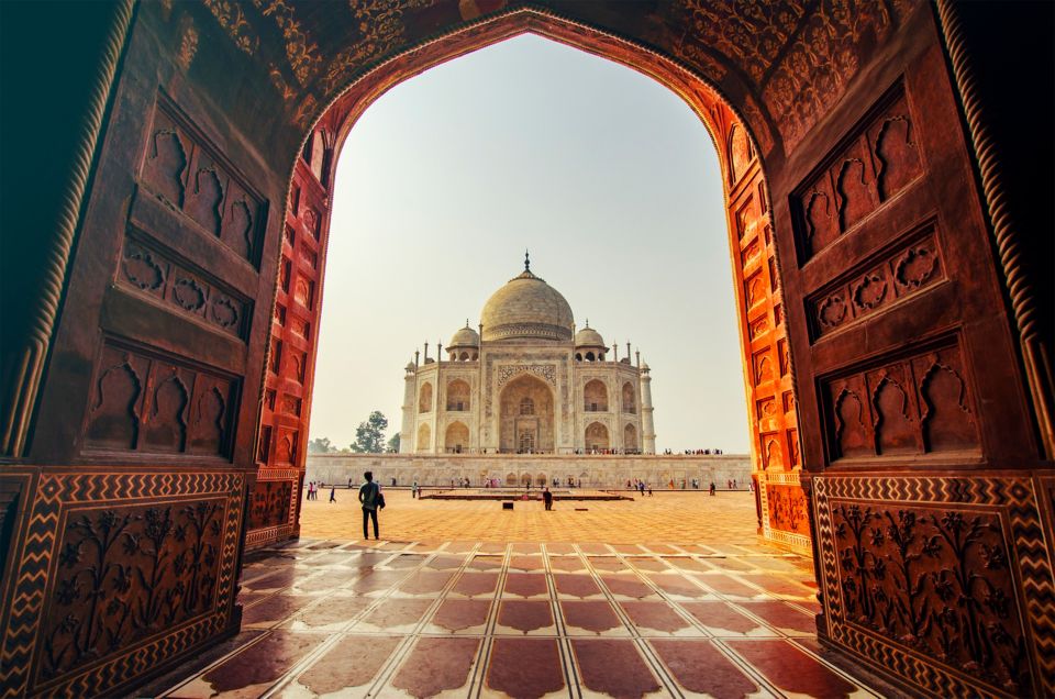From Delhi: Private Taj Mahal and Agra Tour by Express Train - Return to Delhi: 5:50 PM departure and supper onboard