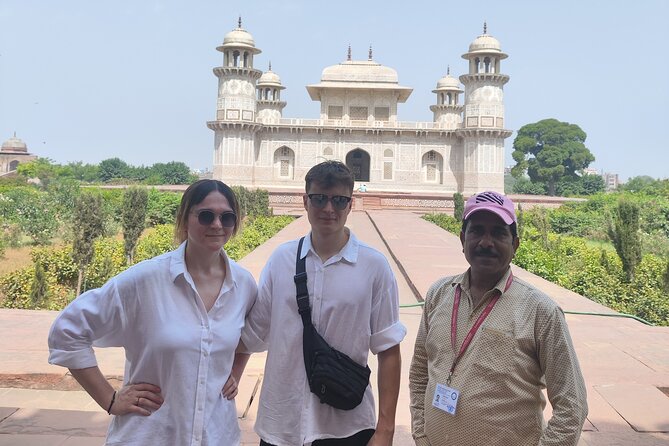 From Delhi: Same Day Taj Mahal, Agra Tour By Car with Option - Agra Fort: More Than a Second Stop
