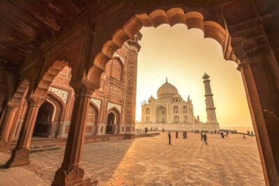 From Delhi: Taj Mahal & Agra Private Day Trip with Transfers - Your guided Taj Mahal experience: more than just wow