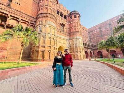 From Delhi: Taj Mahal & Agra Tour by Gatimaan Express Train - Gatimaan Express timing, plus breakfast and dinner on the rails