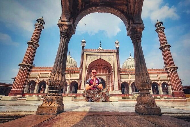 From Delhi: Taj Mahal and Agra City Tour by Car - All Inclusive - Price and value: what $7.27 really implies