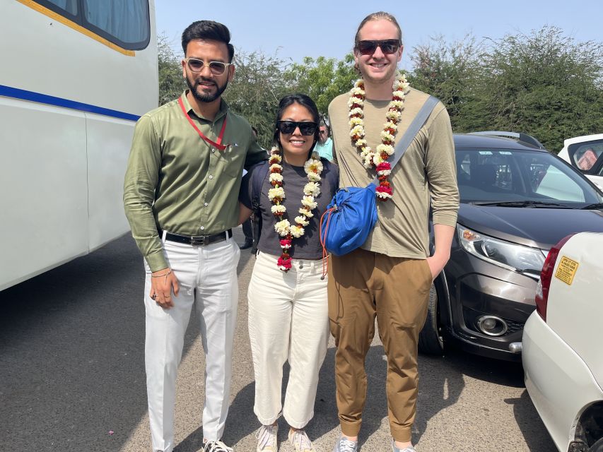 From Delhi: Taj Mahal and Agra Day Tour by Super-fast Train - Key moments that make this tour worth it