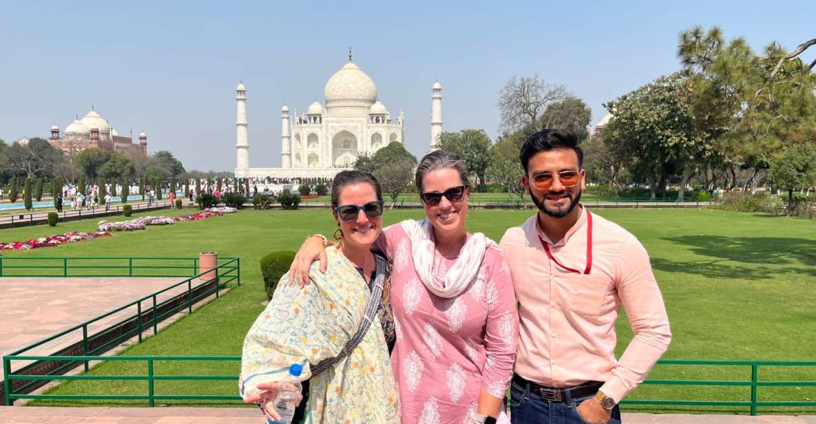 From Delhi: Taj Mahal and Agra Day Tour by Super-fast Train - Lunch at a top Agra restaurant (and how to get the most out of the break)