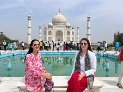 From Delhi: Taj Mahal Day Trip by Fast Train with Transfers - Taj Mahal With a Guide: Your Best 3 Hours of the Day