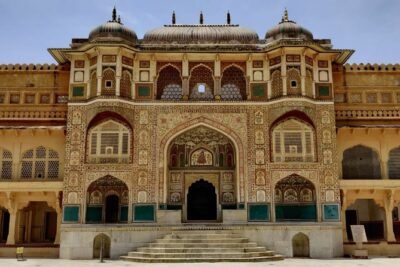 Jaipur City Day Trip from Delhi with Buffet Lunch - Amber Fort (Amer Fort): the 16th-century anchor of the day