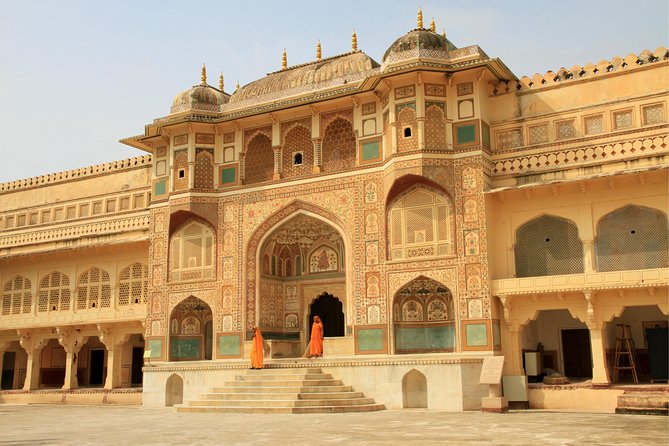 Jaipur Day Trip from Delhi by Car or Train – All Inclusive - Car logistics: door-to-door comfort across Delhi NCR
