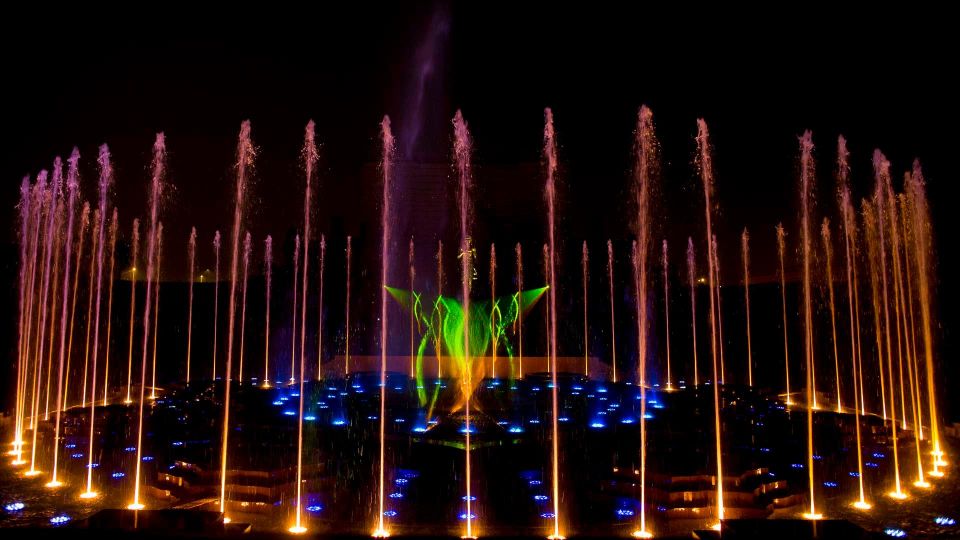 New Delhi: Akshardham Temple Light Show with Custom Add-Ons - The itinerary flow: how the 3–5 hours usually work