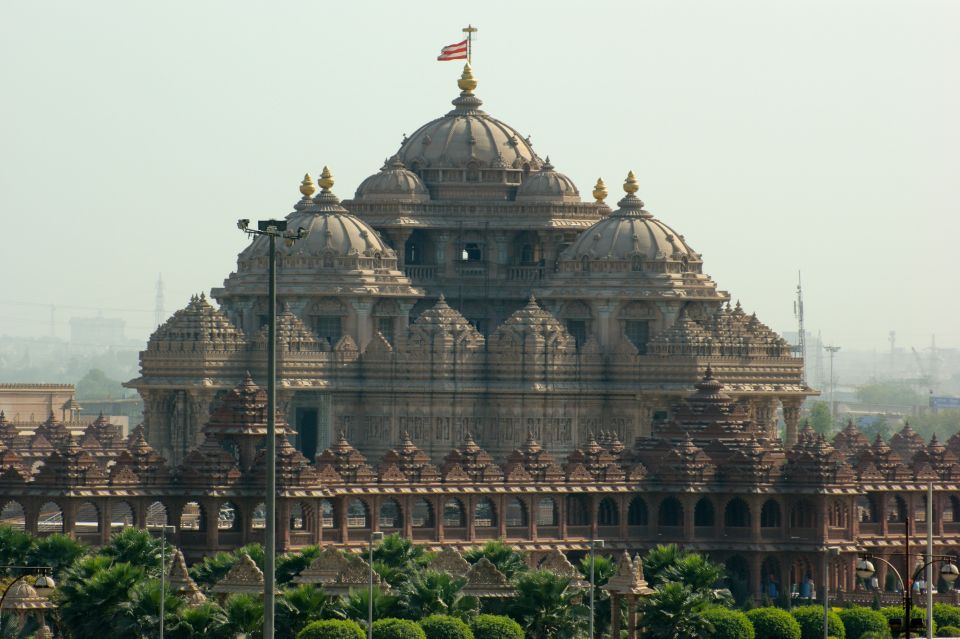 New Delhi: Akshardham Temple Tour with Water and Light Show - The Sahaj Anand Water and Light Show: the real reason to time your visit