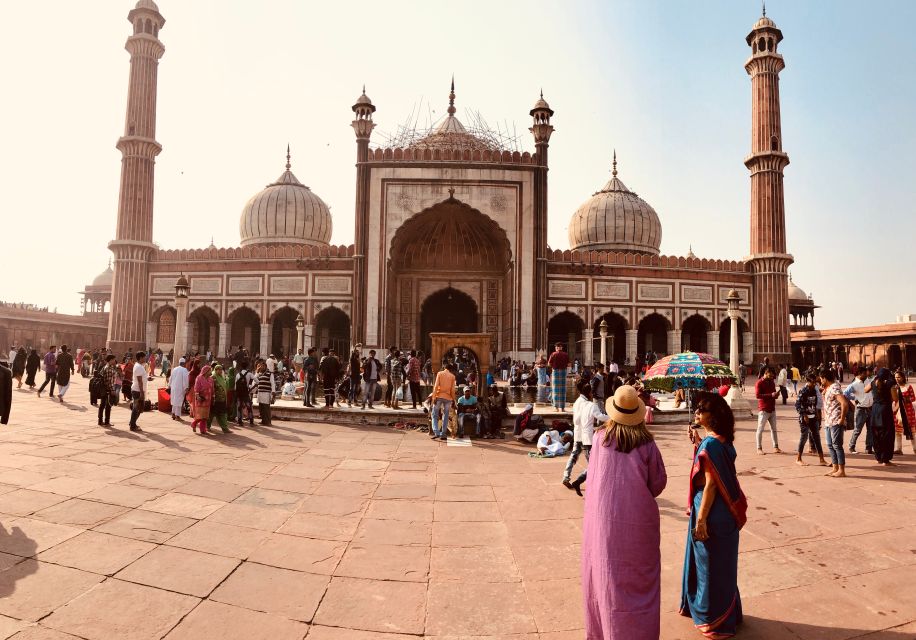 Old Delhi: 3-Hour Tuk-Tuk/Rickshaw Tour - Jama Masjid: the scale of India’s largest mosque