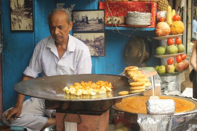 Old Delhi Food Tour - Stop 3: Khari Baoli Spice Market for Wholesale Scents and Flavor Clues