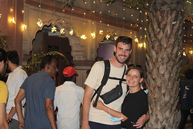 Old Delhi Food Tour Safari - The Capital of Flavors - Rickshaw Ride Through Old Delhi Lanes: A Break You’ll Welcome