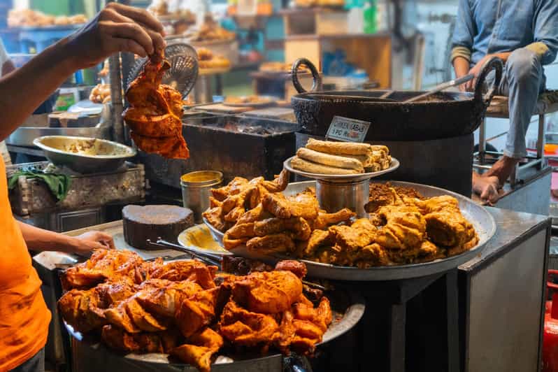 Old Delhi: Private Tour of Chandni Chowk, Tuk Tuk & Food - Chandni Chowk by Tuk-Tuk: How You Don’t Get Lost