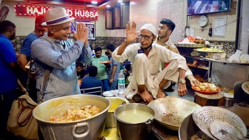 Old Delhi: Private Tour of Chandni Chowk, Tuk Tuk & Food - Red Fort Photo Pass: See It, Then Decide on Entry