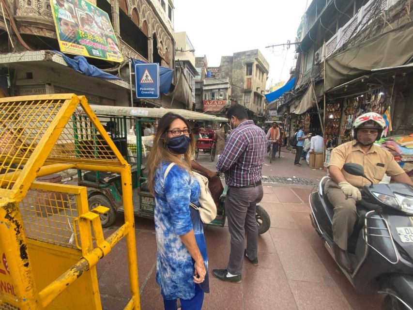 Old Delhi: Private Tour of Chandni Chowk, Tuk Tuk & Food - Food Stops: How to Eat Confidently in Chandni Chowk