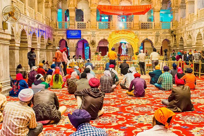 Old Delhi & Spice Market Tour - Gurudwara Sis Ganj Sahib and the free kitchen: the stop that lingers