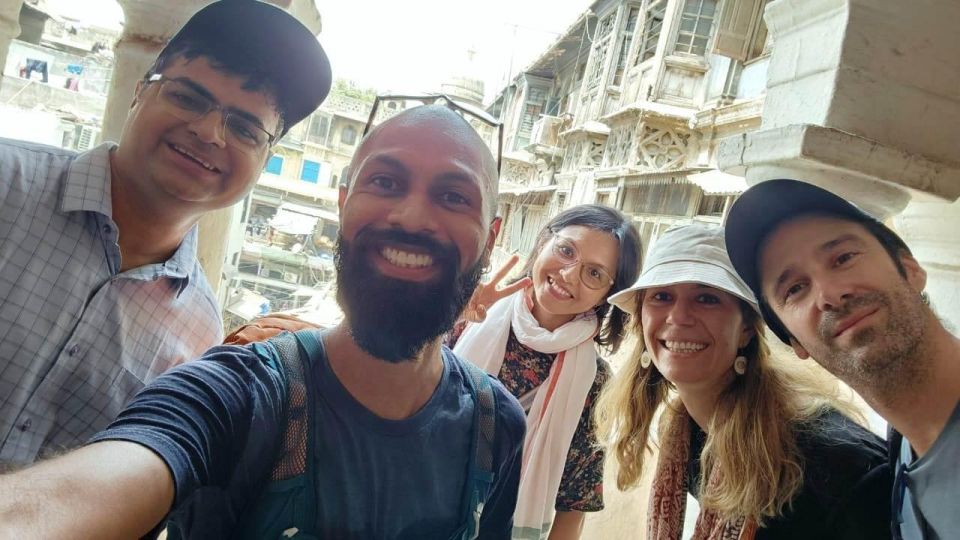 Old Delhi: Spices, Heritage and Bazaars Walking Tour - Chai, snack moments, and photo opportunities (without turning it into a food tour)