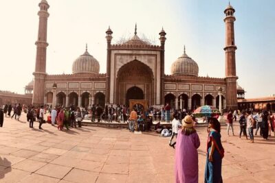 Old Delhi Street Food Tour – Explore Spices in Chandni Chowk - Chawri Bazaar start: jalebis and parathas to wake up your taste buds
