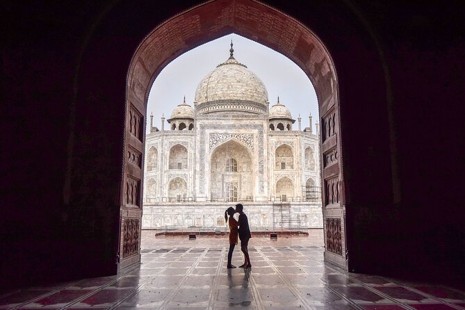 Private Agra Taj Mahal Same Day Tour By Car From Delhi - All Inclusive - The guide and driver factor: why comfort matters on a long day