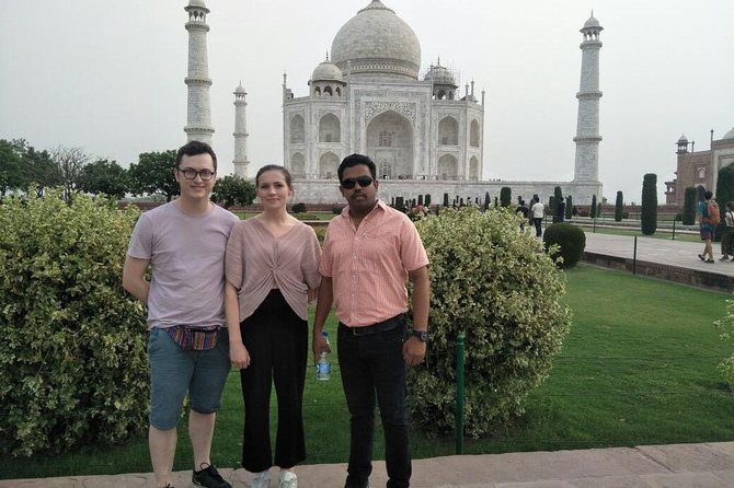 Private Agra Tour: Taj Mahal, Baby Taj & Lunch from Delhi by Car - Price and what you really get for $10