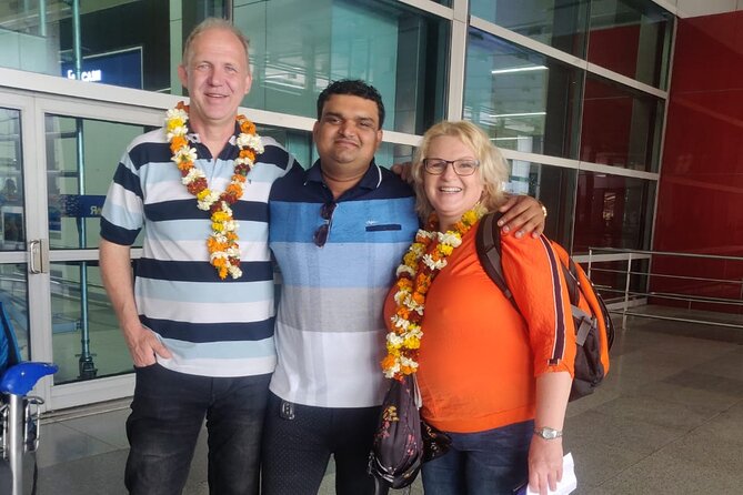 Private Car and Drive for Golden Triangle (4N/5D) - What the Names of Drivers and Guides Tell You About Service