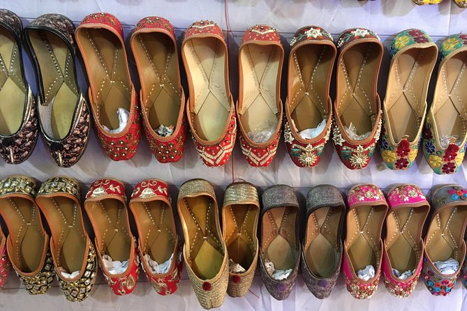 Private Full Day Shopping Tour in New Delhi - The private car, pickup, and timing that keep your day sane