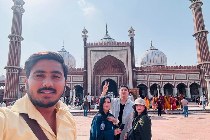 Private Full or Half Day Old and New Delhi City Tour - Pickup timing and the car setup for your group size