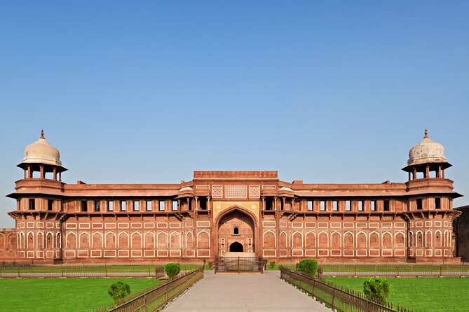 Private Golden Triangle Tour 3 Night/4 Days - All Inclusive - Day 3 in Jaipur: Amber’s fort feel, then palaces, astronomy, and Hawa Mahal